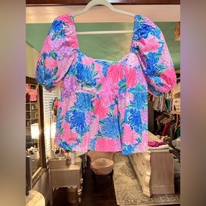 Lilly Pulitzer Kay top in Beach House Blooms